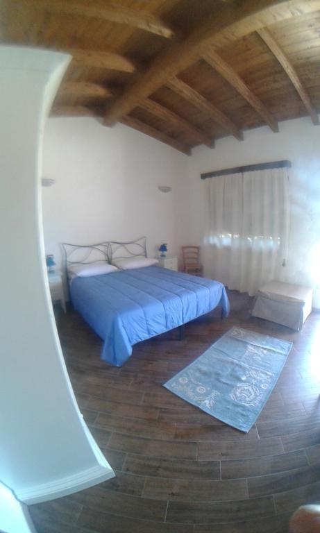 Agriturismo Locoe Oliena Exteriör bild